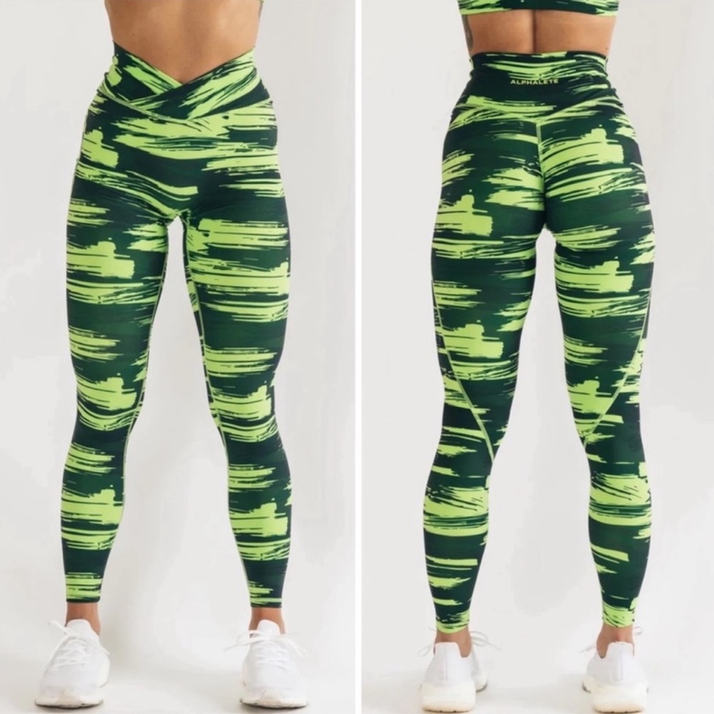 NWT Alphalete Surface Power Leggings Canvas Camo XS